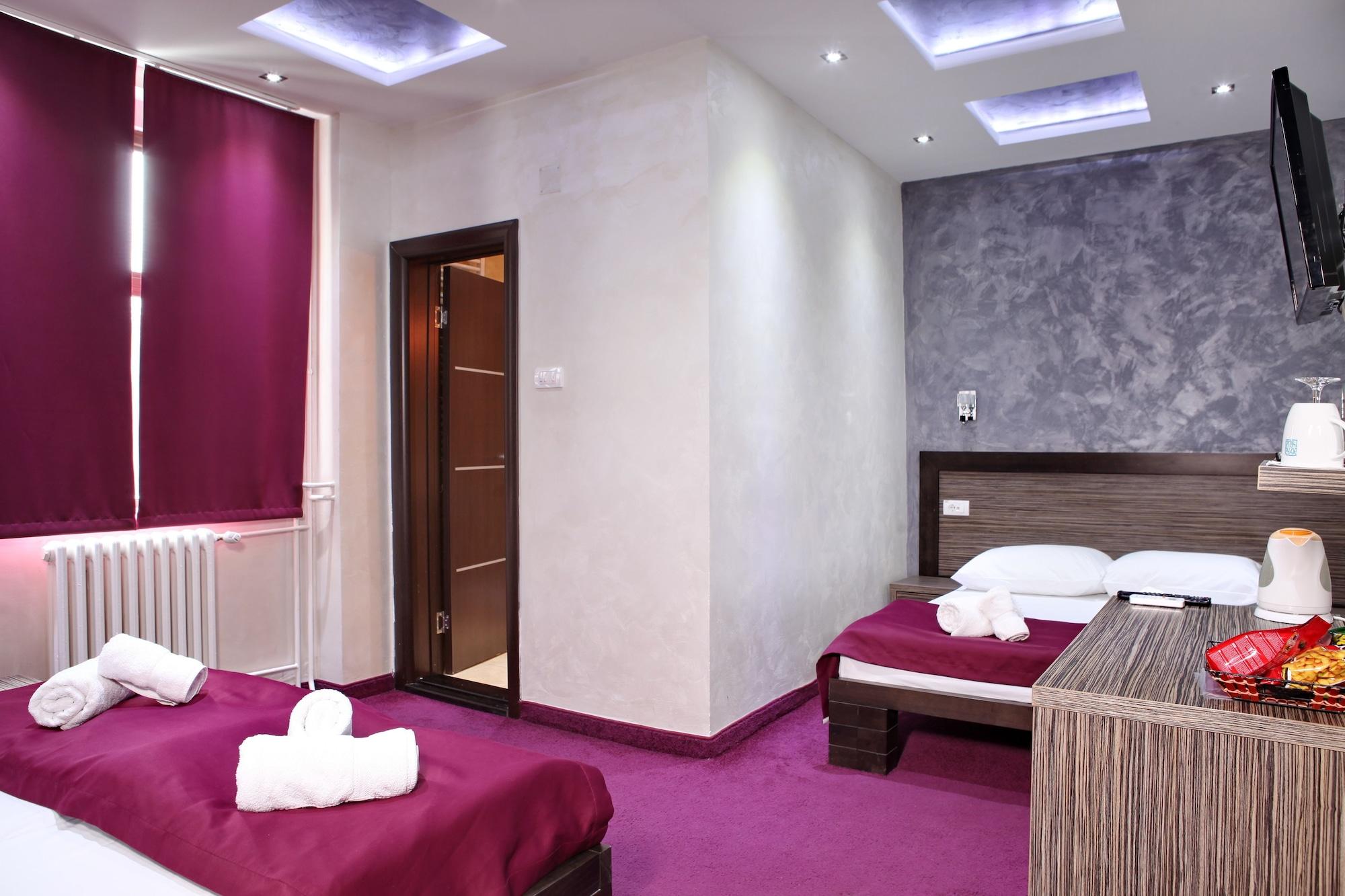 Side One Design Hotel Garni Βελιγράδι Εξωτερικό φωτογραφία
