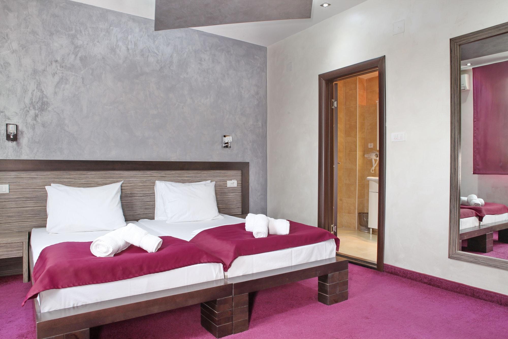 Side One Design Hotel Garni Βελιγράδι Εξωτερικό φωτογραφία