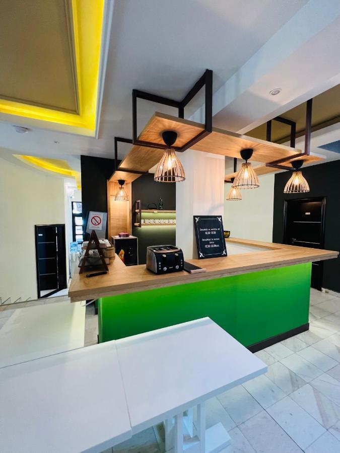 Side One Design Hotel Garni Βελιγράδι Εξωτερικό φωτογραφία