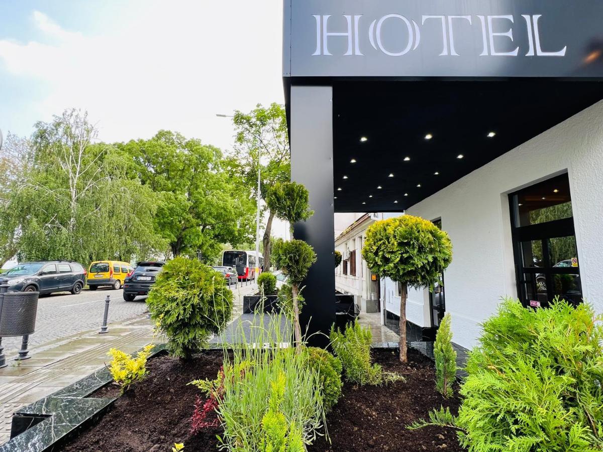 Side One Design Hotel Garni Βελιγράδι Εξωτερικό φωτογραφία