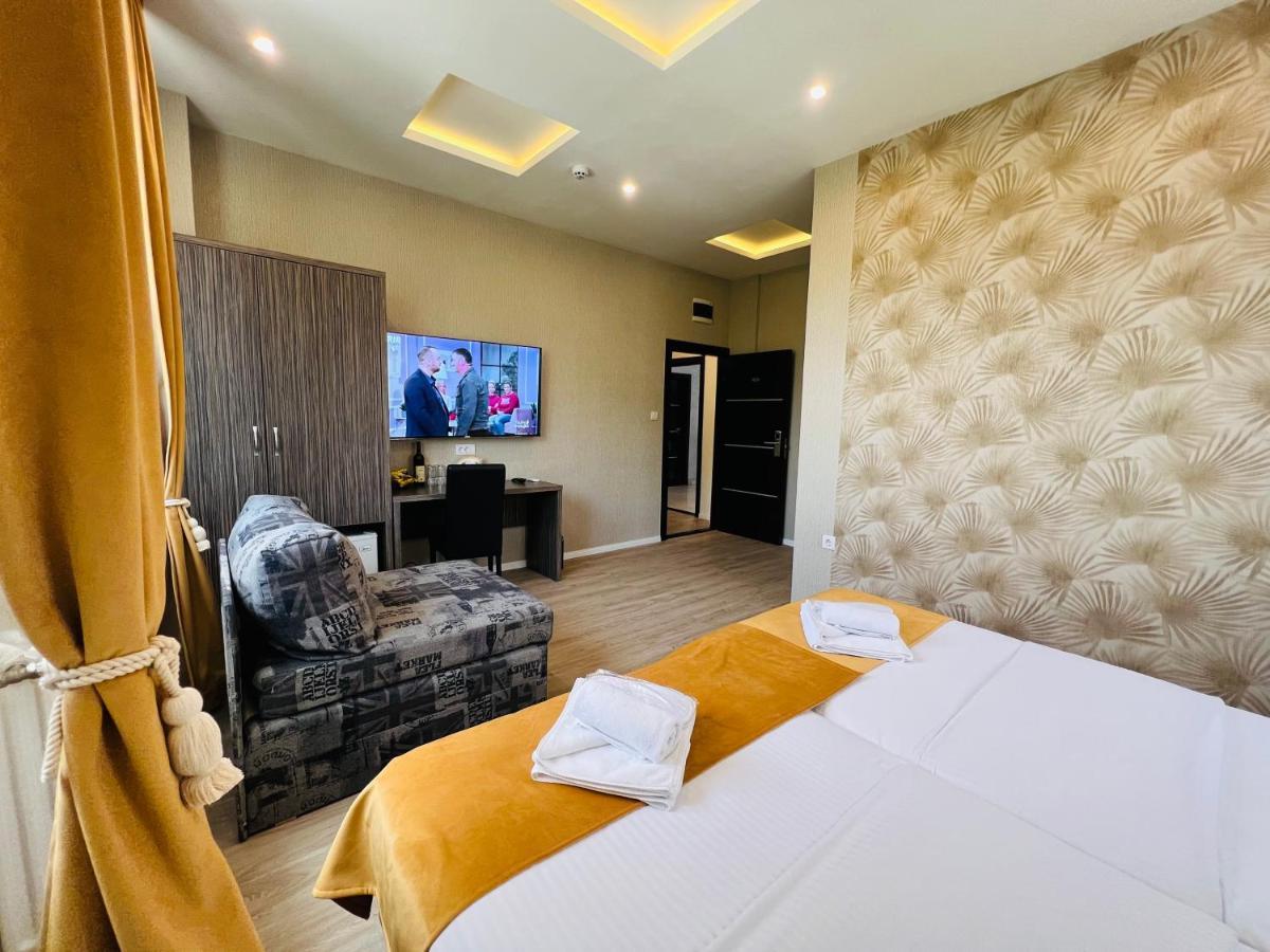 Side One Design Hotel Garni Βελιγράδι Εξωτερικό φωτογραφία