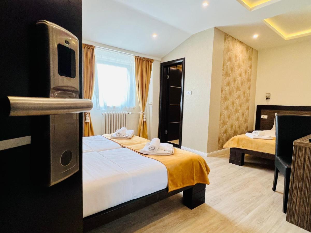 Side One Design Hotel Garni Βελιγράδι Εξωτερικό φωτογραφία