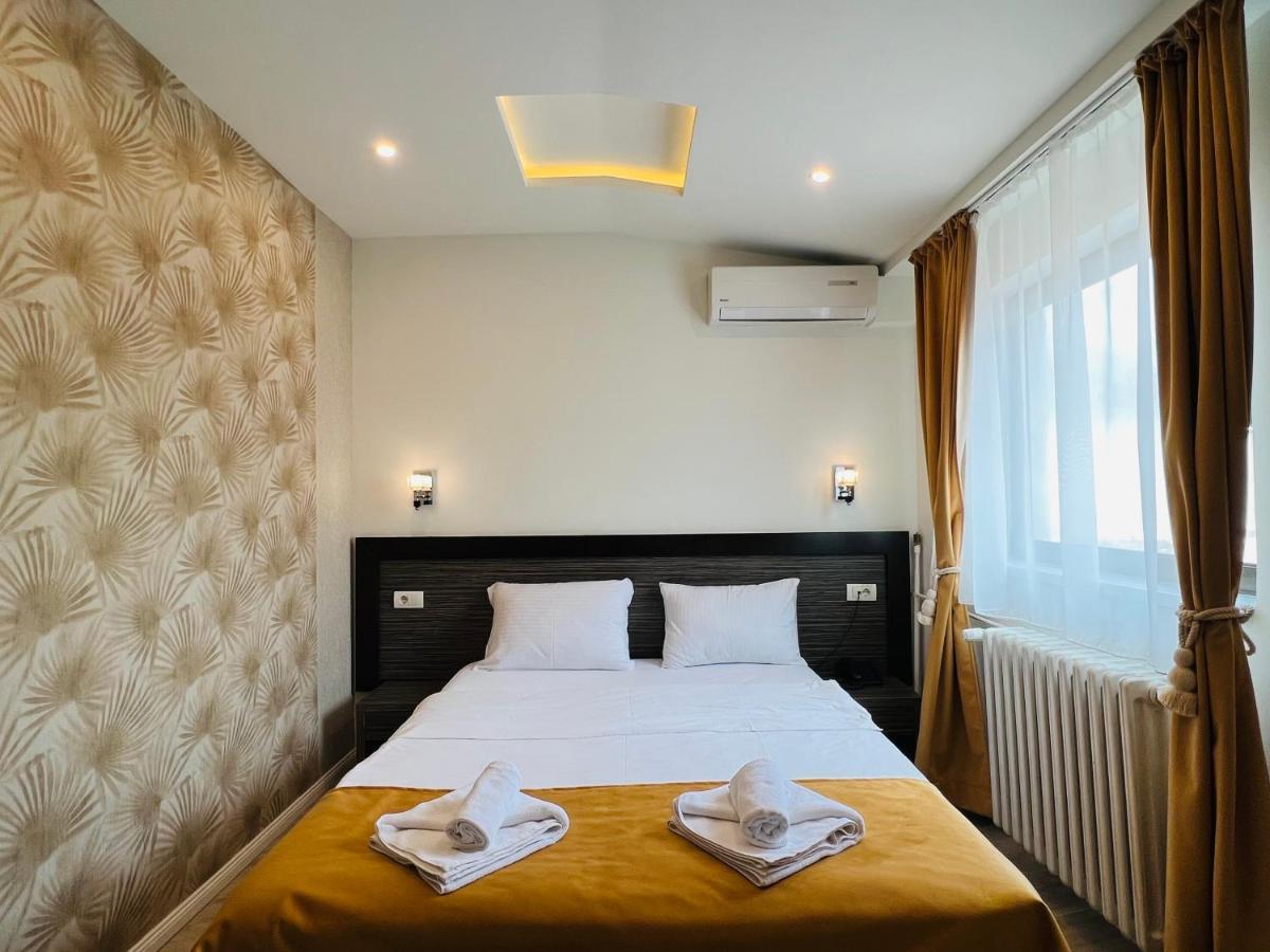 Side One Design Hotel Garni Βελιγράδι Εξωτερικό φωτογραφία
