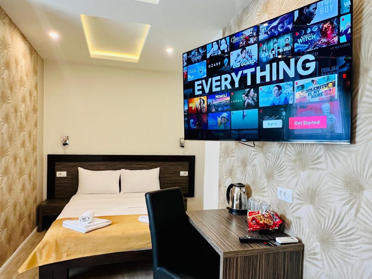 Side One Design Hotel Garni Βελιγράδι Εξωτερικό φωτογραφία
