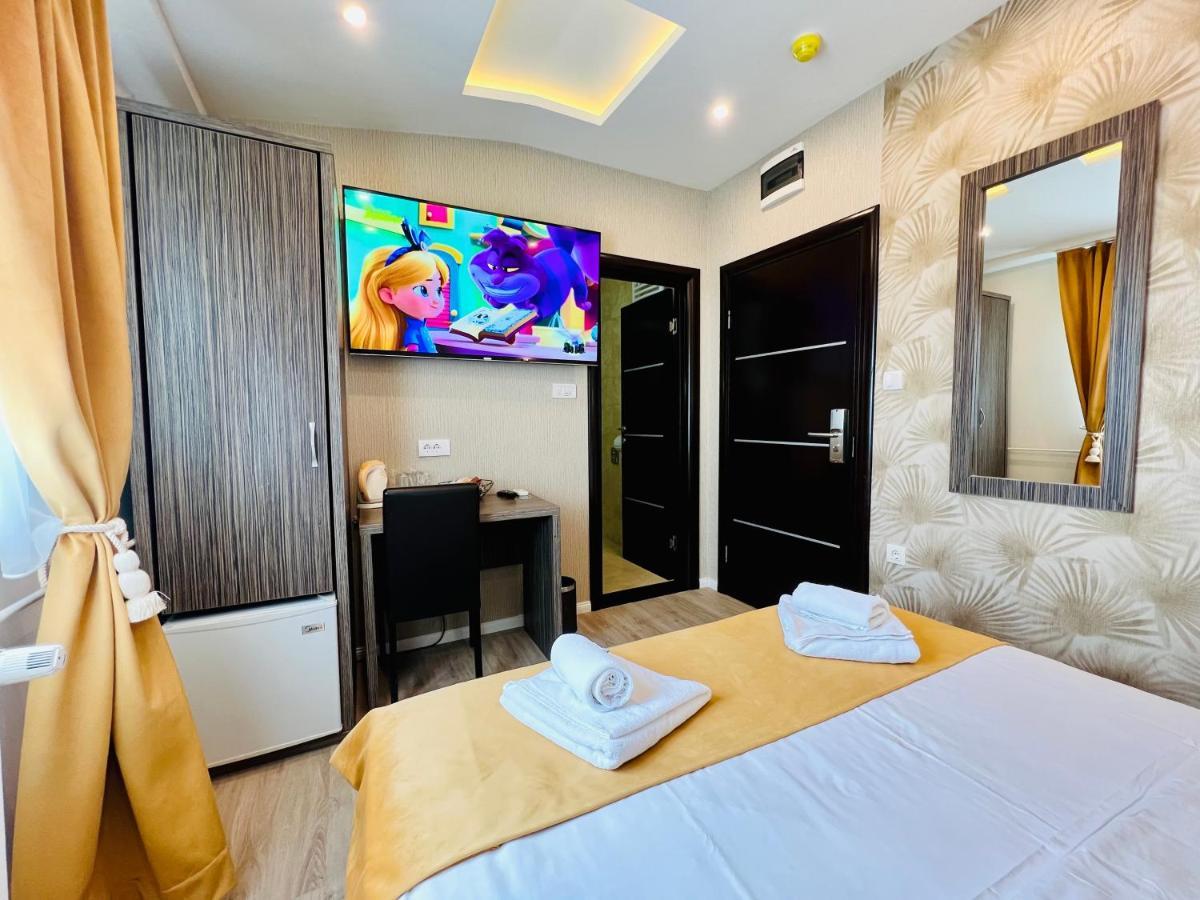 Side One Design Hotel Garni Βελιγράδι Εξωτερικό φωτογραφία