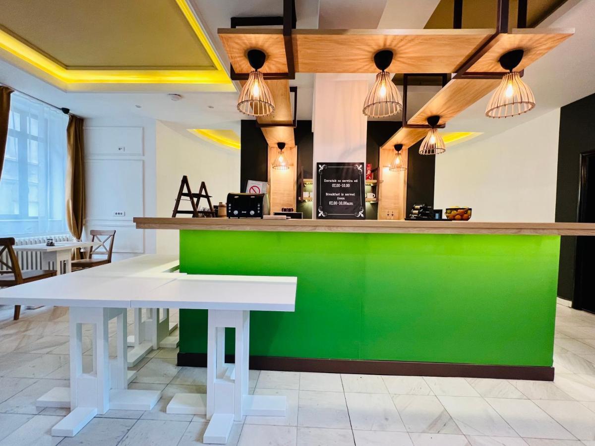 Side One Design Hotel Garni Βελιγράδι Εξωτερικό φωτογραφία