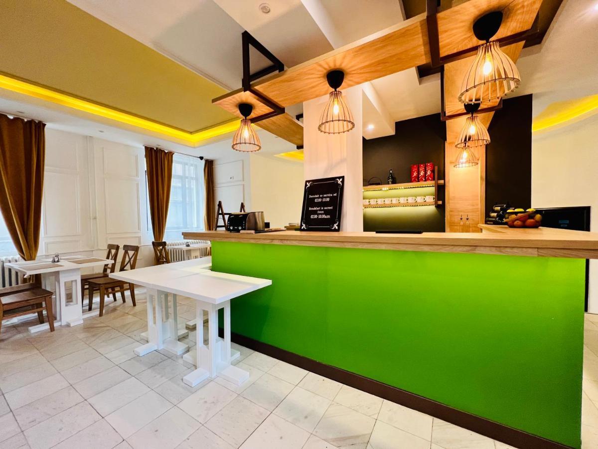 Side One Design Hotel Garni Βελιγράδι Εξωτερικό φωτογραφία