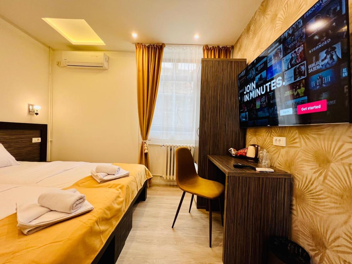 Side One Design Hotel Garni Βελιγράδι Εξωτερικό φωτογραφία