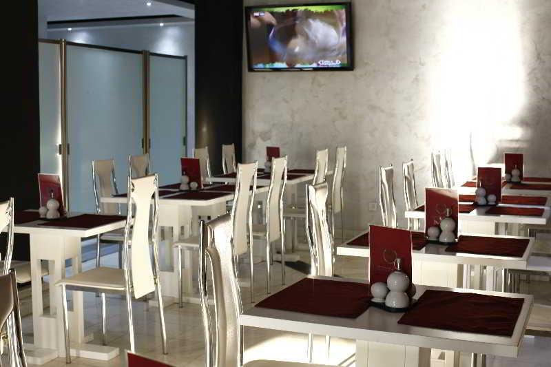 Side One Design Hotel Garni Βελιγράδι Εξωτερικό φωτογραφία